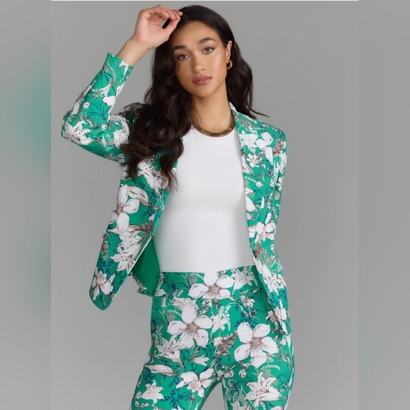 New York & Company Jackets & Blazers - New York & Company Floral Green Spring Summet Women Blazer Size‎ 3X